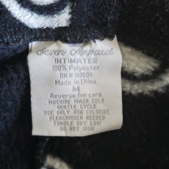 Short - Picture 2 of 2